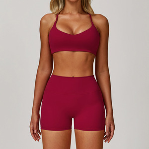 Set Sportivo da Yoga in Tre Pezzi Tinta Unita ad Asciugatura Rapida e Vestibilità <span class=keywords><strong>Aderente</strong></span> per Corsa all'Aperto - Product Image 3