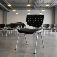 Chaise d'école en plastique moderne, durable et confortable avec logo personnalisé, table d'écriture ergonomique, chaise de haute qualité à hauteur ajustable pour la vente en gros