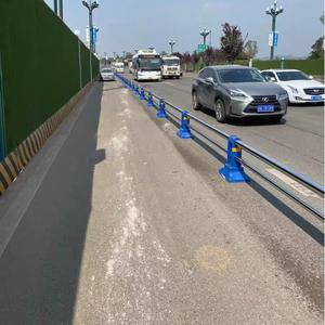 Barrera de Seguridad Vial Urbana, Barrera de Aislamiento Hombre-Vehículo, Barrera de Tráfico, Valla de Protección, Barandilla <span class=keywords><strong>Municipal</strong></span> de Acero Inoxidable Azul - Product Image 4