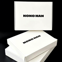 Boîtes en papier personnalisées pour vêtements avec logo imprimé UV et gaufrage, boîtes d'expédition blanches écologiques pour l'emballage de vêtements
