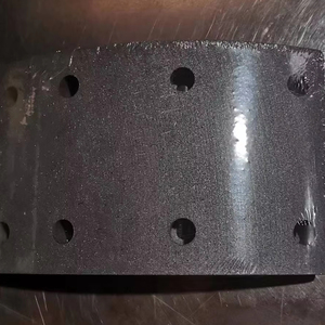 Forros de Freno Semimetálicos Sin Asbesto de Larga Duración para Camiones de Servicio Pesado, Venta Directa de Fábrica, MITSUBISHI - Product Image 1