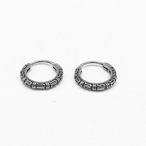 Boucles d'oreilles créoles Yunnique en acier titane, design géométrique, pour hommes et femmes, bijoux de mode, fabriquées à Guangzhou - Product Image 1
