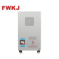 Régulateur de tension automatique monophasé 15 kVA SVC TND-15 kVA à commande servo motorisée sur pied 220 V pour centre de données