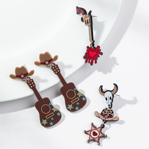 Pendientes creativos de mezclilla dulce fresco acrílico impreso vaquero escopeta mano guitarra pendiente para mujer regalo de amante de la música - Product Image 4