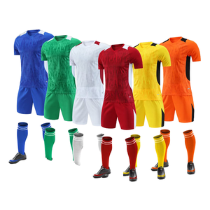 เสื้อฟุตบอลสั่งทำขายส่งปี 2026 แห้งเร็ว ระบายอากาศได้ดี ผลิตจากโพลีเอสเตอร์ 100% ชุดฝึกซ้อมแบบรีดร้อน เสื้อฟุตบอล - Product Image 1