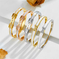 Bracelet jonc Gaovo de luxe premium à fermoir entrelacé, plaqué or 18 carats, en acier inoxydable, étanche et inaltérable, bijoux de mode pour femme