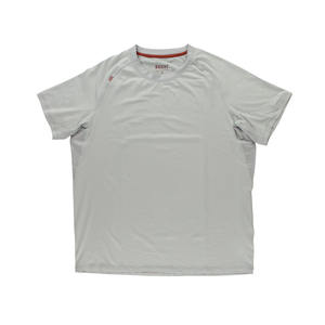 T-shirt athlétique à manches courtes et col rond Rhone Scout pour homme, chemises et t-shirts actifs, couleur : gris/bordeaux |   100% authentique - Product Image 1