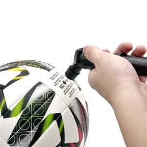 Bomba de mano con agarre de dedo ligero de 70G, inflador de inflado rápido para balones de baloncesto/fútbol - Product Image 4