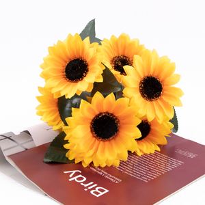 Haute Qualité En Gros Décoration De Mariage Tournesols Artificiels Tige 7 Têtes De Tournesol Artificiel Mini Bouquet - Product Image 6