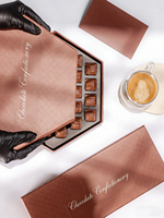 Emballage cadeau en papier cartonné rigide de luxe, de qualité alimentaire, recyclable, avec logo personnalisé en gros, pour bonbons, desserts, gâteaux, éponges