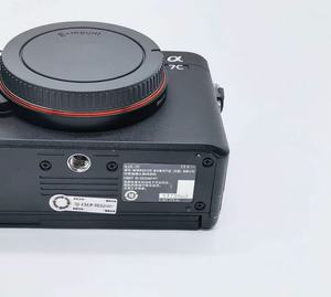Cámara Sony A7C de Segunda Mano, Solo Cuerpo, Full Frame, Sin Espejo, 24.2MP, Video 4K, Lista para Enviar - Product Image 4