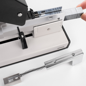 ZEQUAN Stapler Manual Besi 100-Page Heavy-Duty, Cepat dan Efisien, 100% Logam, Menghemat Tenaga Kerja - Product Image 3