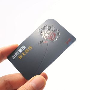 Carte de visite en métal de luxe en PVC fabriquée en Chine, argent - Product Image 4