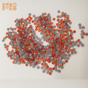 Piedras de Estrás Redondas de Alta Calidad SS10 SS12 SS16 SS20 con Reverso Plano <span class=keywords><strong>para</strong></span> <span class=keywords><strong>Ropa</strong></span>, <span class=keywords><strong>para</strong></span> Personalizar Prendas - Product Image 5