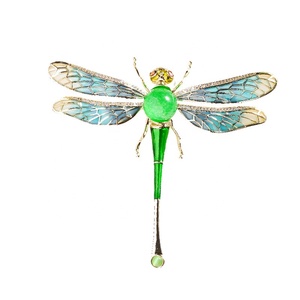 Nuevo diseño señoras elegante joyería de moda chino jade verde esmalte libélula broche al por mayor personalizado - Product Image 3