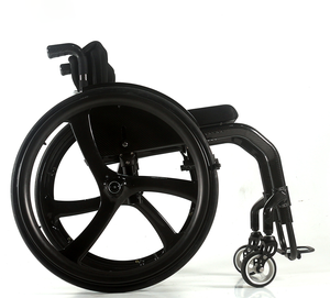 Silla <span class=keywords><strong>de</strong></span> <span class=keywords><strong>ruedas</strong></span> activa <span class=keywords><strong>de</strong></span> fibra <span class=keywords><strong>de</strong></span> carbono tipo Plegable ligera 8801 con CE ISO <span class=keywords><strong>para</strong></span> <span class=keywords><strong>discapacitados</strong></span> - Product Image 2