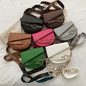 Wholesale Women's Fashion Crossbody Bags Single ZIP Closure PU 6 Inch Korean Version Trendy Polyester Lining Daily Outdoor Use - Product Image 1