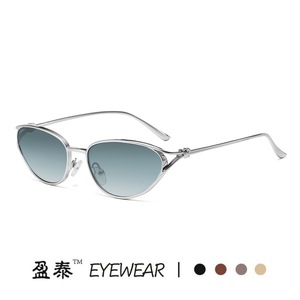 แว่นตากรอบเล็กแว่นกันแดดทรงแคทอายโลหะ UV400 แว่นกันแดดแฟชั่นสตรี - Product Image 5