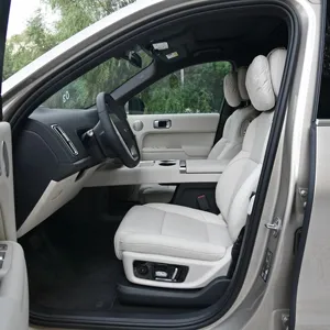 2023 sıcak satış Li L8 modeli veya Li Xiang L8 SUV, hem yeni hem de kullanılmış araba 6 koltuk en lüks özelliklerini keşfetmek