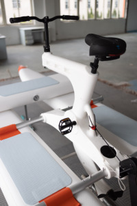 FREESUN Nuevo Diseño Bicicleta Acuática de 11' con Timón y 3 Tablas Inflables para Diversión en el Agua - Product Image 6