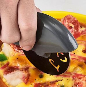 Coupe-pizza antiadhésif durable pour pizzas à croûte fine, de qualité supérieure, élégant, pour une découpe sans effort, tranchant - Product Image 2