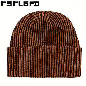 Gorro de punto tie-dye con logo personalizado, venta al por mayor, gorro de invierno bordado con tela suave, gorra estilo streetwear, fabricante de gorros tipo skull cap - Product Image 3
