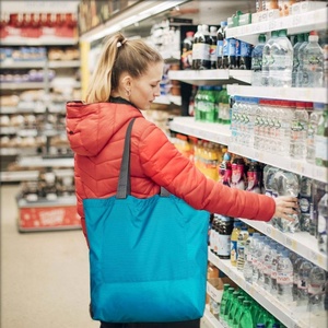 Bolsos de Mano de Nailon Personalizados de Fábrica OEM, Bolsos de Compras Reutilizables Impermeables, Bolsos de Playa Plegables para Mujer - Product Image 6