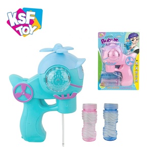 <span class=keywords><strong>summer</strong></span> playing soap water bubble blower toy battery operated musical light up bubble gun for kids - Product Image 2