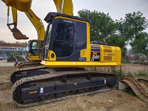 Excavadora usada Komatsu 240 de 260 piezas, hecha en Japón, Komatsu, excavación a la venta - Product Image 6