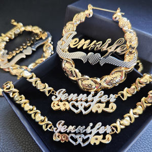 Qiuhan XOXOチェーンステンレスネックレス65mmイヤリング18K 2色メッキ女性カスタムネームジュエリーセット - Product Image 1