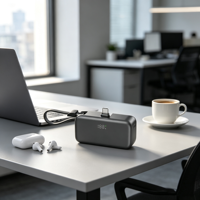 Nouvelle Mini Batterie Externe 2-en-1 2026 avec Charge Rapide 5000mAh 22.5W, Câble Type C Intégré, Prise et Écran LCD Portable