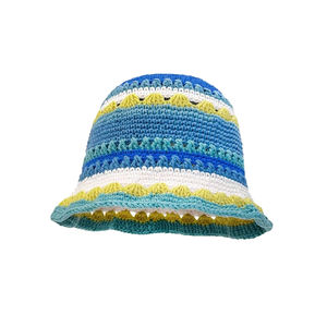 Chapeau bob décontracté d'hiver en crochet arc-en-ciel Madeshinet pour femme, tricoté à la main, tendance, pliable pour le voyage - Product Image 1