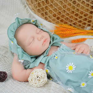 Meraviglioso Regalo: Bambola Reborn in Silicone Lavabile da 55 Cm, Realistica con Ciglia, per Bambine Dormienti, con Opzione Trucco - Product Image 6