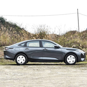 Nouveau 2025 Année Chang'an <span class=keywords><strong>Auchan</strong></span> 520 New Energy EV Car 515KM PLUS 4 <span class=keywords><strong>portes</strong></span> 5 places Adultes - Product Image 2