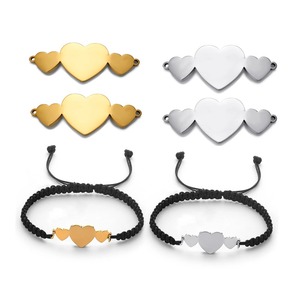 Conectores de Corazón de Acero Inoxidable con Baño de Oro de 18K para Bisutería, Accesorios para Hacer Pulseras, Resistentes al Agua y Antialérgicos - Product Image 1