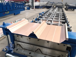 Automatische Metalldach platte Self Clip Lock Versteckte Walzen form maschine aus verzinktem Stahl - Product Image 3