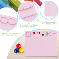 Tapis de dessin portable personnalisé en silicone pour enfants, solide et imperméable avec gobelet de nettoyage amovible pour la peinture et les activités artistiques