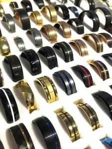 Niedriger Preis, einfacher und modischer Edelstahl <span class=keywords><strong>ring</strong></span>, abgeschrägter Wolframkarbid-<span class=keywords><strong>Ring</strong></span>, Großhandel mit Herren-und Damen schmuck - Product Image 2