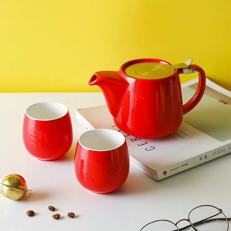सुरुचिपूर्ण दोपहर चाय का सेट लाल शीशे का आवरण चीनी मिट्टी के बरतन चाय के बर्तन के साथ दो चाय के कप