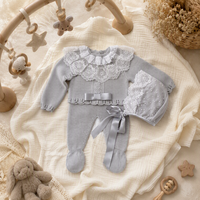 KAIYUE Combinaison en coton pour bébé, tricotée sur mesure, pour nouveau-né, avec col en dentelle argentée ornée, barboteuse à pieds, layette avec bonnet, couverture et nœud
