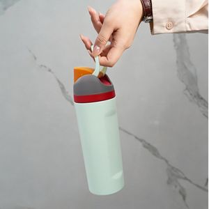 Botella de Agua Deportiva Aislada de Doble Pared 2 en 1 Personalizada a Precio de Fábrica, Botella de Acero Inoxidable de 19 oz con Tapa y Pajita - Product Image 6