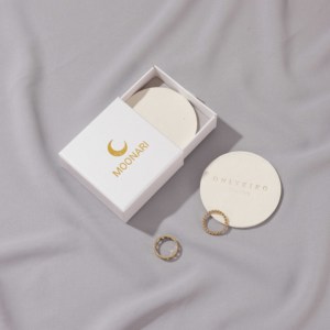 Jewelry Pouch Bag with Custom Logo for Earrings Wholesale Microfiber Velvet Suede Gift Bag Envelope Flap Round Packaging Pouch - Product Image 4