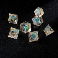 Ensemble de dés en résine liquide personnalisés, 7 pièces, dés polyédriques à bords tranchants pour les jeux de table DND RPG