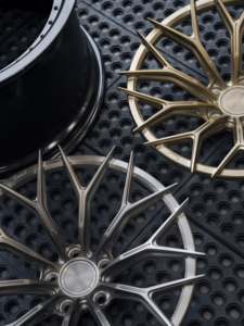 CF <span class=keywords><strong>WHEELS</strong></span> HOT <span class=keywords><strong>Sale</strong></span> <span class=keywords><strong>True</strong></span> Carbon Fiber Anpassung 5x120 5x112 5x114.3 18-24 Zoll 2-teilige geschmiedete Räder für Lamborghi - Product Image 5