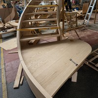 Escalier en colimaçon intérieur en bois sur mesure avec rampes en fer forgé – Vente directe usine