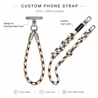 Ensemble cadeau de Noël personnalisé en gros : Étui de téléphone renne, bracelet de montre, porte-clés en cuir, accessoires de collier pour iPhone 17