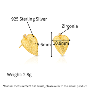 Pendientes de Botón de Plata de Ley 925 Chapados en Oro <span class=keywords><strong>Chris</strong></span> April con Textura Orgánica de Hoja Vívida y Microdiamantes - Product Image 2
