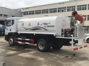 Camion pulvérisateur d'eau diesel DFAC 12M3 pour la suppression de la poussière, véhicule multifonctionnel de désinfection et de réduction de la poussière - Product Image 3