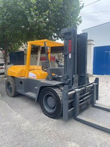 TCM FD105 Chariot élévateur d'occasion de 10.5 tonnes avec options de 5 tonnes et 3 tonnes Caractéristiques en bon état Composants du noyau de la pompe moteur, y compris la boîte de vitesses - Product Image 3
