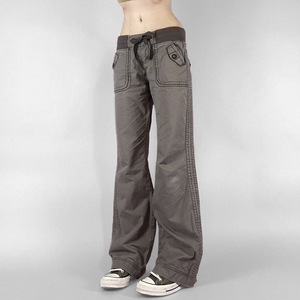 Jeans cargo droits personnalisés ODM style rétro américain pour <span class=keywords><strong>femme</strong></span>, décontractés, <span class=keywords><strong>taille</strong></span> <span class=keywords><strong>basse</strong></span>, en denim, avec bretelles, pour l'extérieur - Product Image 4